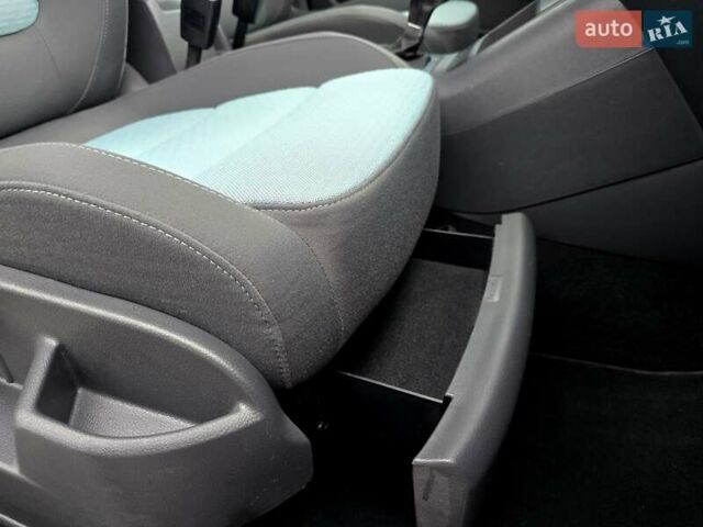 Серый Фольксваген Гольф Плюс, объемом двигателя 1.4 л и пробегом 121 тыс. км за 7400 $, фото 52 на Automoto.ua