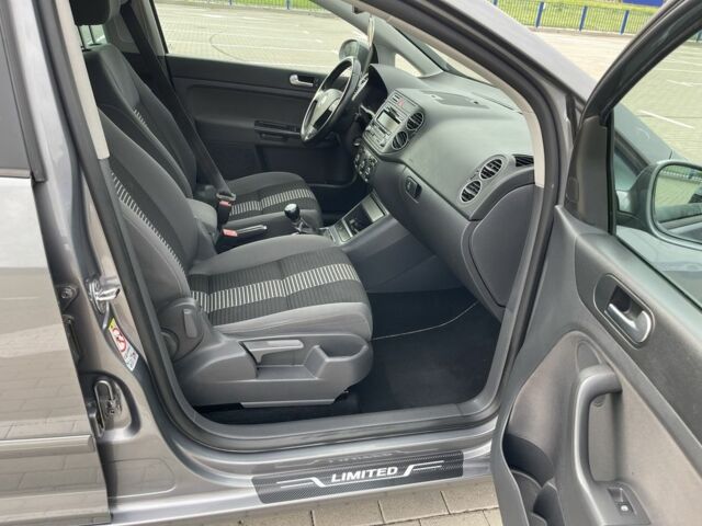 Серый Фольксваген Гольф Плюс, объемом двигателя 1.4 л и пробегом 171 тыс. км за 6300 $, фото 18 на Automoto.ua