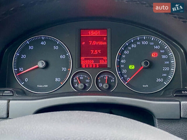 Серый Фольксваген Гольф Плюс, объемом двигателя 1.4 л и пробегом 200 тыс. км за 6900 $, фото 23 на Automoto.ua