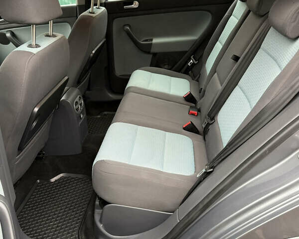 Серый Фольксваген Гольф Плюс, объемом двигателя 1.6 л и пробегом 225 тыс. км за 7399 $, фото 66 на Automoto.ua