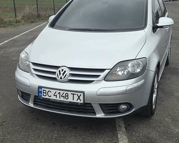 Серый Фольксваген Гольф Плюс, объемом двигателя 1.4 л и пробегом 211 тыс. км за 6400 $, фото 6 на Automoto.ua