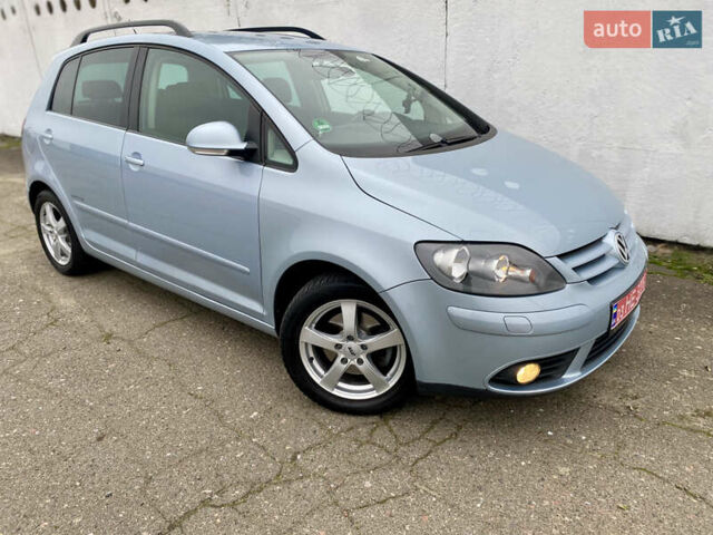 Серый Фольксваген Гольф Плюс, объемом двигателя 1.4 л и пробегом 199 тыс. км за 7500 $, фото 2 на Automoto.ua