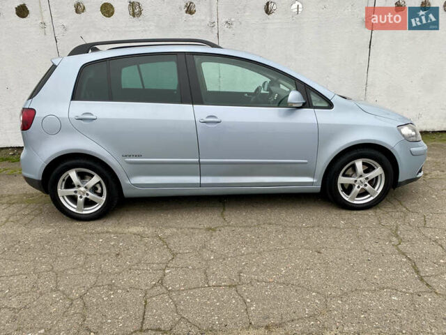 Серый Фольксваген Гольф Плюс, объемом двигателя 1.4 л и пробегом 200 тыс. км за 6900 $, фото 5 на Automoto.ua