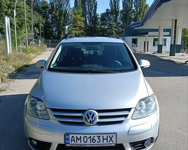 Серый Фольксваген Гольф Плюс, объемом двигателя 1.39 л и пробегом 165 тыс. км за 7500 $, фото 9 на Automoto.ua