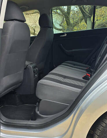 Серый Фольксваген Гольф Плюс, объемом двигателя 1.39 л и пробегом 220 тыс. км за 6100 $, фото 9 на Automoto.ua