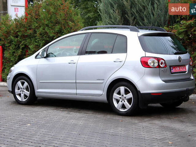 Серый Фольксваген Гольф Плюс, объемом двигателя 1.6 л и пробегом 189 тыс. км за 7800 $, фото 2 на Automoto.ua