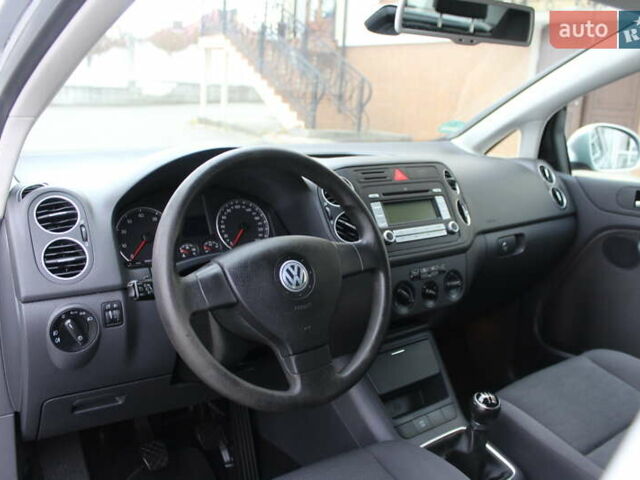 Фольксваген Гольф Плюс 2008 в Трускавце на Automoto.ua Серый Фольксваген Гольф Плюс, объемом двигателя 1.6 л и пробегом 195 тыс. км за 6790 $, фото 59 на Automoto.ua