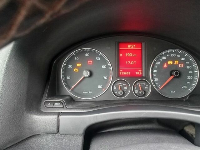 Серый Фольксваген Гольф Плюс, объемом двигателя 1.4 л и пробегом 219 тыс. км за 5850 $, фото 6 на Automoto.ua