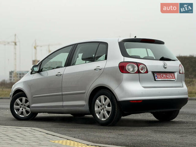 Сірий Фольксваген Golf Plus, об'ємом двигуна 1.6 л та пробігом 219 тис. км за 6499 $, фото 13 на Automoto.ua