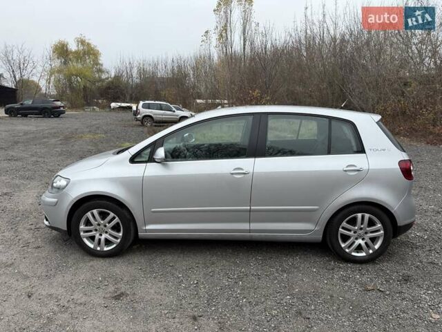 Серый Фольксваген Гольф Плюс, объемом двигателя 1.6 л и пробегом 189 тыс. км за 8400 $, фото 9 на Automoto.ua