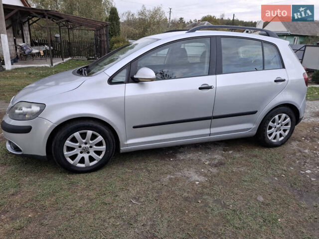 Сірий Фольксваген Golf Plus, об'ємом двигуна 1.6 л та пробігом 220 тис. км за 5550 $, фото 11 на Automoto.ua