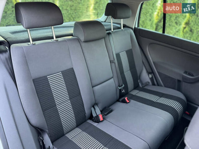 Серый Фольксваген Гольф Плюс, объемом двигателя 0 л и пробегом 166 тыс. км за 5800 $, фото 56 на Automoto.ua