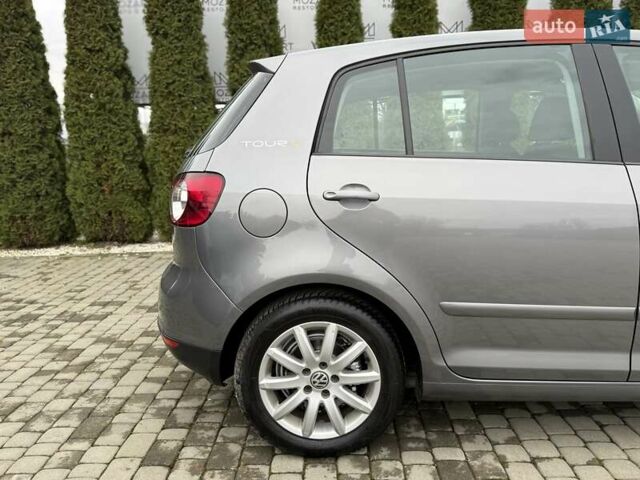 Серый Фольксваген Гольф Плюс, объемом двигателя 1.4 л и пробегом 155 тыс. км за 5700 $, фото 47 на Automoto.ua