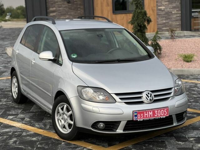Сірий Фольксваген Golf Plus, об'ємом двигуна 1.4 л та пробігом 196 тис. км за 4850 $, фото 1 на Automoto.ua