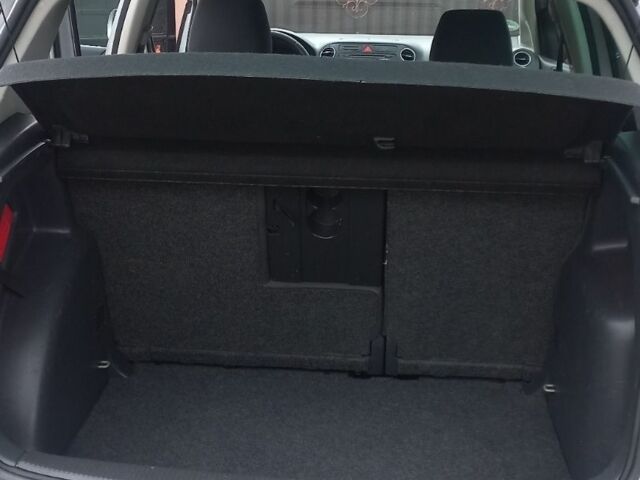 Серый Фольксваген Гольф Плюс, объемом двигателя 1.4 л и пробегом 219 тыс. км за 5850 $, фото 7 на Automoto.ua