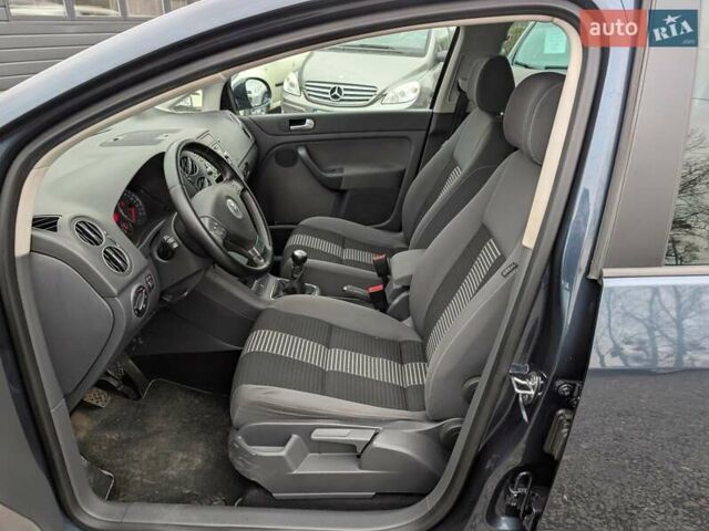 Серый Фольксваген Гольф Плюс, объемом двигателя 1.6 л и пробегом 159 тыс. км за 6950 $, фото 26 на Automoto.ua