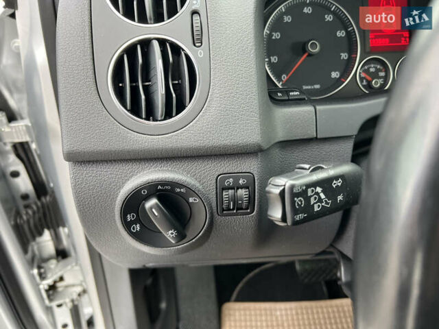 Сірий Фольксваген Golf Plus, об'ємом двигуна 1.4 л та пробігом 183 тис. км за 7899 $, фото 17 на Automoto.ua