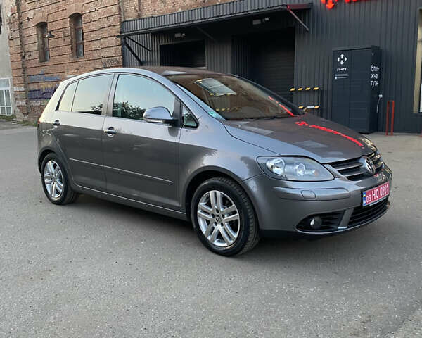 Фольксваген Гольф Плюс 2008 в Ахтырке на Automoto.ua Серый Фольксваген Гольф Плюс, объемом двигателя 1.6 л и пробегом 165 тыс. км за 6999 $, фото 6 на Automoto.ua