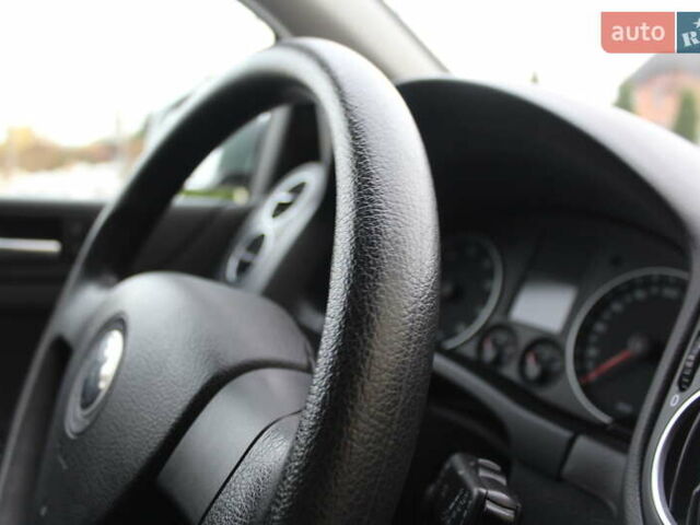 Фольксваген Гольф Плюс 2008 в Трускавце на Automoto.ua Серый Фольксваген Гольф Плюс, объемом двигателя 1.6 л и пробегом 195 тыс. км за 6790 $, фото 100 на Automoto.ua