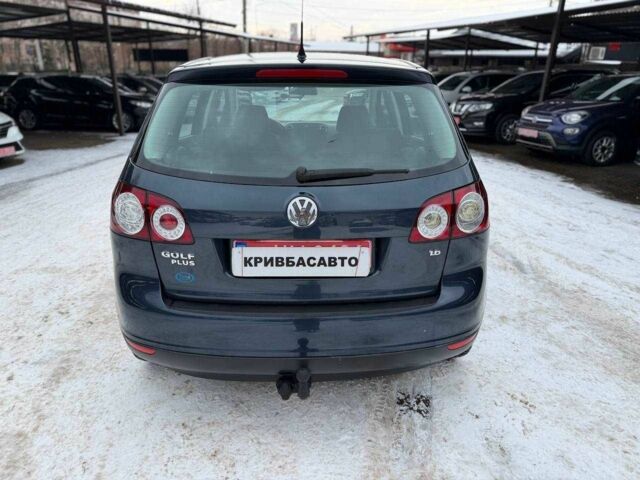 Серый Фольксваген Гольф Плюс, объемом двигателя 1.6 л и пробегом 248 тыс. км за 6900 $, фото 6 на Automoto.ua
