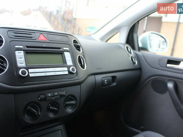 Фольксваген Гольф Плюс 2008 в Трускавце на Automoto.ua Серый Фольксваген Гольф Плюс, объемом двигателя 1.6 л и пробегом 195 тыс. км за 6790 $, фото 68 на Automoto.ua