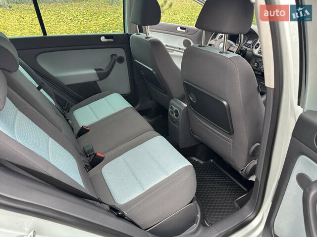 Сірий Фольксваген Golf Plus, об'ємом двигуна 1.4 л та пробігом 213 тис. км за 6900 $, фото 6 на Automoto.ua