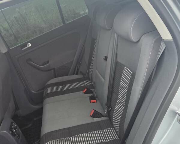 Серый Фольксваген Гольф Плюс, объемом двигателя 1.4 л и пробегом 211 тыс. км за 6400 $, фото 50 на Automoto.ua