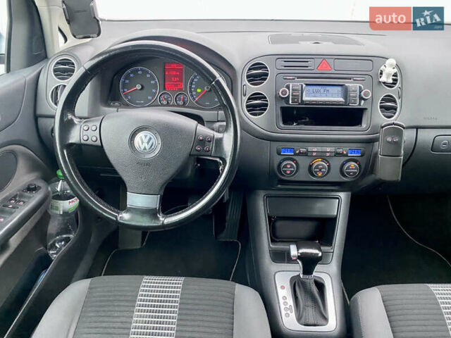 Серый Фольксваген Гольф Плюс, объемом двигателя 1.4 л и пробегом 199 тыс. км за 7500 $, фото 13 на Automoto.ua