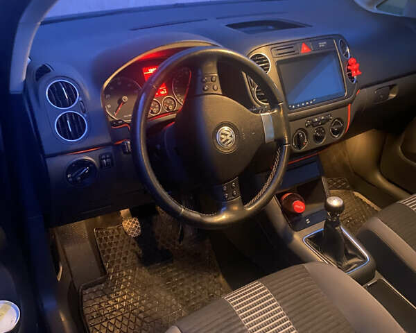 Сірий Фольксваген Golf Plus, об'ємом двигуна 1.4 л та пробігом 231 тис. км за 6600 $, фото 20 на Automoto.ua