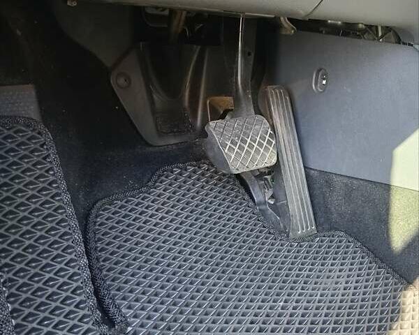 Серый Фольксваген Гольф Плюс, объемом двигателя 1.39 л и пробегом 165 тыс. км за 7500 $, фото 14 на Automoto.ua