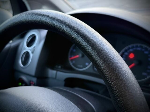 Сірий Фольксваген Golf Plus, об'ємом двигуна 1.6 л та пробігом 237 тис. км за 6999 $, фото 20 на Automoto.ua