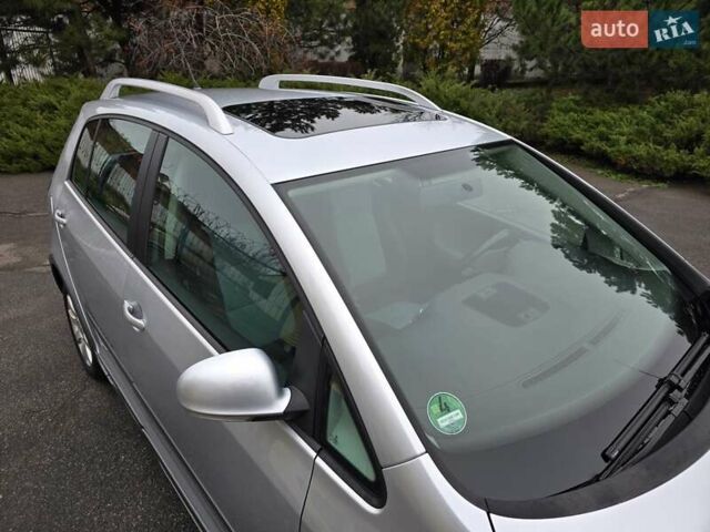 Серый Фольксваген Гольф Плюс, объемом двигателя 1.4 л и пробегом 121 тыс. км за 7400 $, фото 6 на Automoto.ua