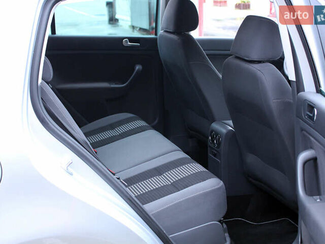 Серый Фольксваген Гольф Плюс, объемом двигателя 1.6 л и пробегом 189 тыс. км за 7800 $, фото 48 на Automoto.ua