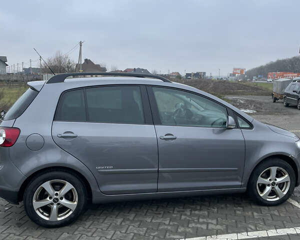 Серый Фольксваген Гольф Плюс, объемом двигателя 1.39 л и пробегом 219 тыс. км за 6200 $, фото 5 на Automoto.ua