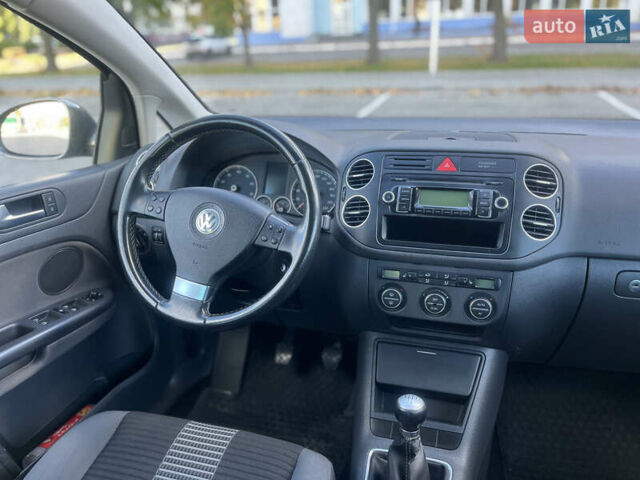 Фольксваген Гольф Плюс 2008 в Черкассах на Automoto.ua Серый Фольксваген Гольф Плюс, объемом двигателя 1.4 л и пробегом 238 тыс. км за 6599 $, фото 43 на Automoto.ua