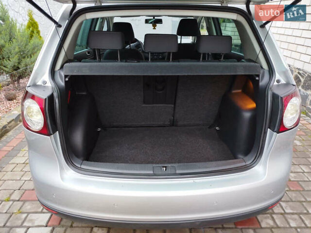 Серый Фольксваген Гольф Плюс, объемом двигателя 1.4 л и пробегом 225 тыс. км за 7550 $, фото 4 на Automoto.ua