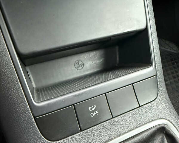 Серый Фольксваген Гольф Плюс, объемом двигателя 1.6 л и пробегом 225 тыс. км за 7399 $, фото 91 на Automoto.ua