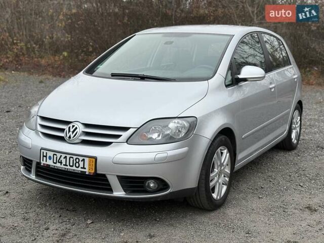 Серый Фольксваген Гольф Плюс, объемом двигателя 1.6 л и пробегом 189 тыс. км за 8400 $, фото 16 на Automoto.ua