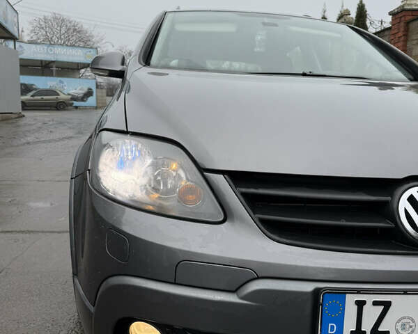 Серый Фольксваген Гольф Плюс, объемом двигателя 1.6 л и пробегом 225 тыс. км за 7399 $, фото 30 на Automoto.ua