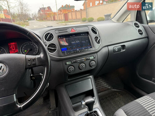 Серый Фольксваген Гольф Плюс, объемом двигателя 1.9 л и пробегом 230 тыс. км за 7800 $, фото 11 на Automoto.ua