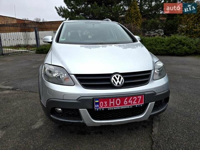 Серый Фольксваген Гольф Плюс, объемом двигателя 1.4 л и пробегом 121 тыс. км за 7400 $, фото 5 на Automoto.ua