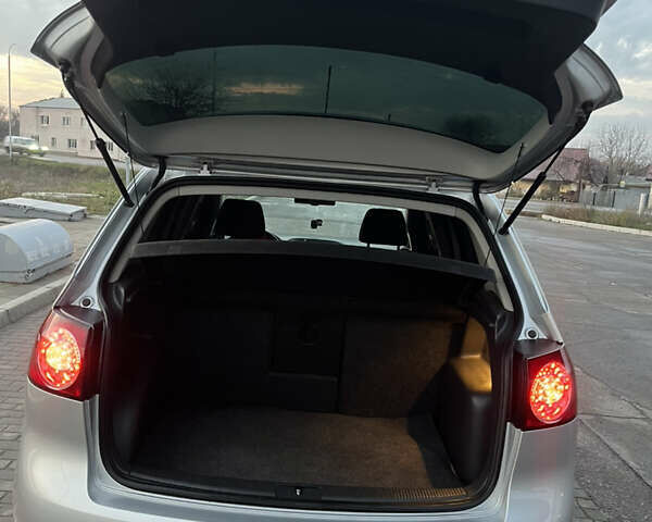 Серый Фольксваген Гольф Плюс, объемом двигателя 1.4 л и пробегом 243 тыс. км за 7300 $, фото 23 на Automoto.ua