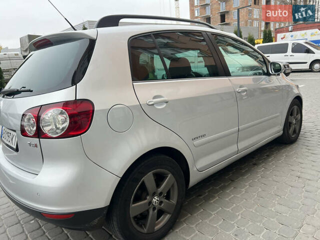 Серый Фольксваген Гольф Плюс, объемом двигателя 1.4 л и пробегом 226 тыс. км за 5400 $, фото 21 на Automoto.ua