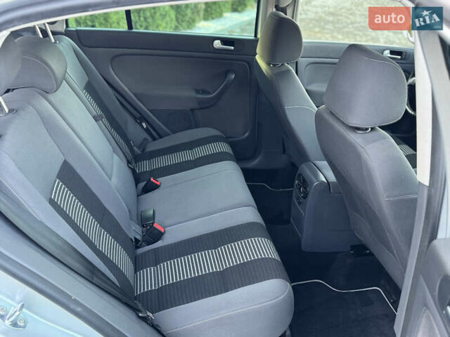 Серый Фольксваген Гольф Плюс, объемом двигателя 0 л и пробегом 166 тыс. км за 5800 $, фото 70 на Automoto.ua