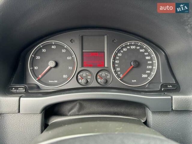 Серый Фольксваген Гольф Плюс, объемом двигателя 1.6 л и пробегом 127 тыс. км за 7550 $, фото 39 на Automoto.ua