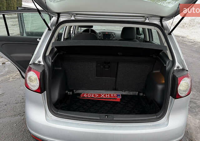 Серый Фольксваген Гольф Плюс, объемом двигателя 1.4 л и пробегом 220 тыс. км за 6500 $, фото 15 на Automoto.ua