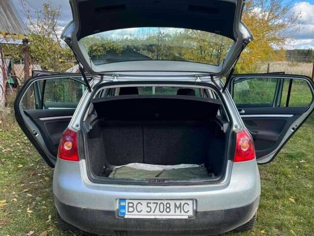 Фольксваген Гольф Плюс 2008 в Бориславе на Automoto.ua Серый Фольксваген Гольф Плюс, объемом двигателя 1.6 л и пробегом 100 тыс. км за 6000 $, фото 2 на Automoto.ua