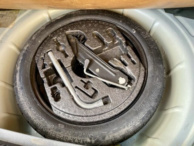 Серый Фольксваген Гольф Плюс, объемом двигателя 1.4 л и пробегом 199 тыс. км за 7400 $, фото 21 на Automoto.ua