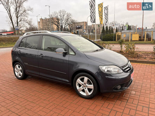 Серый Фольксваген Гольф Плюс, объемом двигателя 1.6 л и пробегом 128 тыс. км за 6700 $, фото 4 на Automoto.ua
