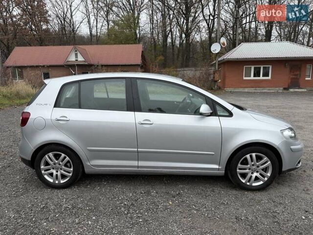 Серый Фольксваген Гольф Плюс, объемом двигателя 1.6 л и пробегом 189 тыс. км за 8400 $, фото 12 на Automoto.ua